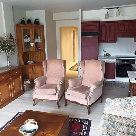 Apartamento Los Valles Jaca Exterior photo