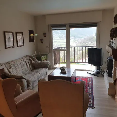 Apartamento Los Valles Jaca Exterior photo