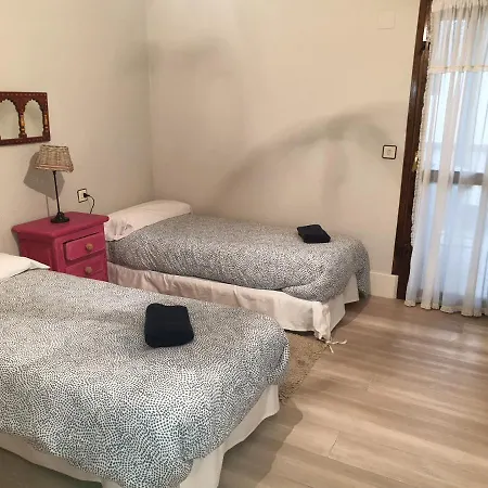 Apartamento Los Valles Jaca Exterior photo